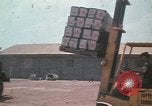 Standbild Montagnards angehören Soldaten Pleiku Süd Vietnam, 1969, aus Sekunde 8 historischem Filmmaterial Videoclip 65675075554