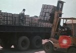 Standbild Montagnards angehören Soldaten Pleiku Süd Vietnam, 1969, aus Sekunde 22 historischem Filmmaterial Videoclip 65675075554