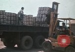 Standbild Montagnards angehören Soldaten Pleiku Süd Vietnam, 1969, aus Sekunde 26 historischem Filmmaterial Videoclip 65675075554