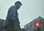 Standbild Montagnards angehören Soldaten Pleiku Süd Vietnam, 1969, aus Sekunde 41 historischem Filmmaterial Videoclip 65675075554