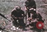 Standbild Montagnards angehören Soldaten Pleiku Süd Vietnam, 1969, aus Sekunde 39 historischem Filmmaterial Videoclip 65675075555