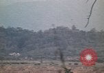 Image officier australien Pleiku Sud Vietnam, 1969, de la seconde 26 séquences d'archives historiques vidéo 65675075557