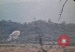 Image officier australien Pleiku Sud Vietnam, 1969, de la seconde 37 séquences d'archives historiques vidéo 65675075557