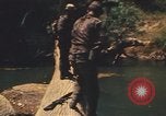 Image Montagnard soldats Pleiku Sud Vietnam, 1969, de la seconde 41 séquences d'archives historiques vidéo 65675075558