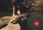 Image Montagnard soldats Pleiku Sud Vietnam, 1969, de la seconde 55 séquences d'archives historiques vidéo 65675075558
