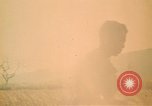 Standbild Montagnards angehören Soldaten Pleiku Süd Vietnam, 1969, aus Sekunde 57 historischem Filmmaterial Videoclip 65675075559