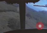 Standbild UH-1B Hubschrauber Nha Trang Vietnam, 1968, aus Sekunde 44 historischem Filmmaterial Videoclip 65675075574