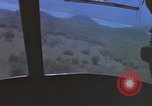Standbild UH-1B Hubschrauber Nha Trang Vietnam, 1968, aus Sekunde 56 historischem Filmmaterial Videoclip 65675075574