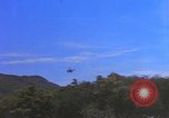 Image UH-1B hélicoptère Nha Trang Vietnam, 1968, de la seconde 24 séquences d'archives historiques vidéo 65675075576