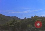 Image UH-1B hélicoptère Nha Trang Vietnam, 1968, de la seconde 41 séquences d'archives historiques vidéo 65675075576