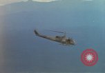 Image UH-1B hélicoptère Nha Trang Vietnam, 1968, de la seconde 7 séquences d'archives historiques vidéo 65675075577