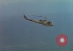 Image UH-1B hélicoptère Nha Trang Vietnam, 1968, de la seconde 9 séquences d'archives historiques vidéo 65675075577