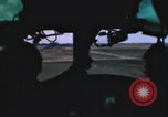 Immagine di UH-1B Iroquois elicottero Soc Trang Vietnam, 1968, secondo 19 filmato di repertorio 65675075589