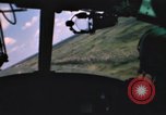 Immagine di UH-1B Iroquois elicottero Soc Trang Vietnam, 1968, secondo 37 filmato di repertorio 65675075589