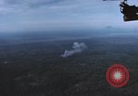 Standbild Air Strike Vietnam, 1970, aus Sekunde 21 historischem Filmmaterial Videoclip 65675075592