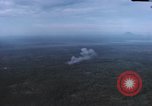 Standbild Air Strike Vietnam, 1970, aus Sekunde 29 historischem Filmmaterial Videoclip 65675075592