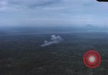 Standbild Air Strike Vietnam, 1970, aus Sekunde 35 historischem Filmmaterial Videoclip 65675075592