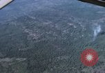 Standbild Air Strike Vietnam, 1970, aus Sekunde 48 historischem Filmmaterial Videoclip 65675075592