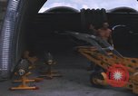 Standbild USA airmen Bien Hoa in Vietnam, 1970, aus Sekunde 36 historischem Filmmaterial Videoclip 65675075594