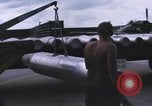 Standbild USA airmen Bien Hoa in Vietnam, 1970, aus Sekunde 58 historischem Filmmaterial Videoclip 65675075594