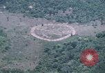 Standbild Explosionen Bien Hoa in Vietnam, 1970, aus Sekunde 16 historischem Filmmaterial Videoclip 65675075595