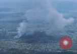 Standbild Explosionen Bien Hoa in Vietnam, 1970, aus Sekunde 32 historischem Filmmaterial Videoclip 65675075595