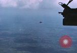 Standbild Explosionen Bien Hoa in Vietnam, 1970, aus Sekunde 45 historischem Filmmaterial Videoclip 65675075595