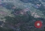 Standbild Explosionen Bien Hoa in Vietnam, 1970, aus Sekunde 47 historischem Filmmaterial Videoclip 65675075595