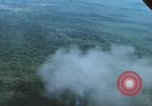 Standbild aufsteigende Rauch Bien Hoa in Vietnam, 1970, aus Sekunde 34 historischem Filmmaterial Videoclip 65675075596