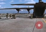 Immagine di Sud paracadutisti vietnamita Bien Hoa Vietnam, 1970, secondo 21 filmato di repertorio 65675075597