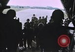 Immagine di Sud paracadutisti vietnamita Bien Hoa Vietnam, 1970, secondo 50 filmato di repertorio 65675075597