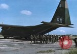 Immagine di Sud paracadutisti vietnamita Bien Hoa Vietnam, 1970, secondo 56 filmato di repertorio 65675075597