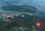 Immagine di O-1 Bird Dog liaison aicraft Bien Hoa Vietnam, 1970, secondo 17 filmato di repertorio 65675075598