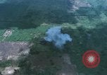 Immagine di O-1 Bird Dog liaison aicraft Bien Hoa Vietnam, 1970, secondo 35 filmato di repertorio 65675075598