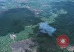 Immagine di O-1 Bird Dog liaison aicraft Bien Hoa Vietnam, 1970, secondo 43 filmato di repertorio 65675075598