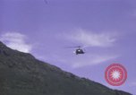 Standbild UH-1F Hubschrauber Vietnam, 1968, aus Sekunde 4 historischem Filmmaterial Videoclip 65675075603