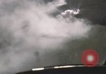 Standbild UH-1F Hubschrauber Vietnam, 1968, aus Sekunde 24 historischem Filmmaterial Videoclip 65675075603