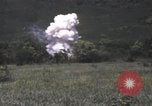 Standbild UH-1F Hubschrauber Vietnam, 1968, aus Sekunde 32 historischem Filmmaterial Videoclip 65675075603