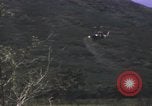 Standbild UH-1F Hubschrauber Vietnam, 1968, aus Sekunde 36 historischem Filmmaterial Videoclip 65675075603