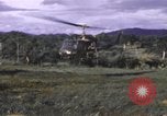 Standbild UH-1F Iroquois Hubschrauber Vietnam, 1968, aus Sekunde 33 historischem Filmmaterial Videoclip 65675075604