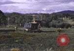 Standbild UH-1F Iroquois Hubschrauber Vietnam, 1968, aus Sekunde 40 historischem Filmmaterial Videoclip 65675075604