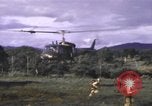 Standbild UH-1F Iroquois Hubschrauber Vietnam, 1968, aus Sekunde 52 historischem Filmmaterial Videoclip 65675075604