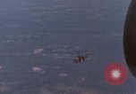 Standbild CH-3E-Hubschrauber tragen Fallschirmjäger Vietnam, 1962, aus Sekunde 6 historischem Filmmaterial Videoclip 65675075613