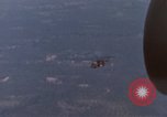 Standbild CH-3E-Hubschrauber tragen Fallschirmjäger Vietnam, 1962, aus Sekunde 9 historischem Filmmaterial Videoclip 65675075613