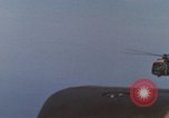 Standbild CH-3E-Hubschrauber tragen Fallschirmjäger Vietnam, 1962, aus Sekunde 30 historischem Filmmaterial Videoclip 65675075613