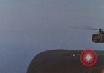 Standbild CH-3E-Hubschrauber tragen Fallschirmjäger Vietnam, 1962, aus Sekunde 32 historischem Filmmaterial Videoclip 65675075613