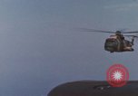 Standbild CH-3E-Hubschrauber tragen Fallschirmjäger Vietnam, 1962, aus Sekunde 39 historischem Filmmaterial Videoclip 65675075613