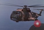Standbild CH-3E-Hubschrauber tragen Fallschirmjäger Vietnam, 1962, aus Sekunde 53 historischem Filmmaterial Videoclip 65675075613