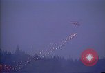 Image hélicoptère de lutte incendie California United States USA, 1987, de la seconde 19 séquences d'archives historiques vidéo 65675075625