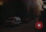 Image les pompiers s'échapper des flammes California United States USA, 1987, de la seconde 29 séquences d'archives historiques vidéo 65675075630